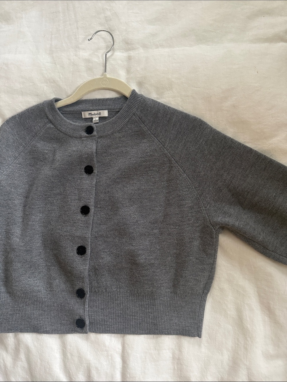 Madewell Raglan-Sleeve Cropped Cardigan in
Merino Wool - Picture 7 of 7
